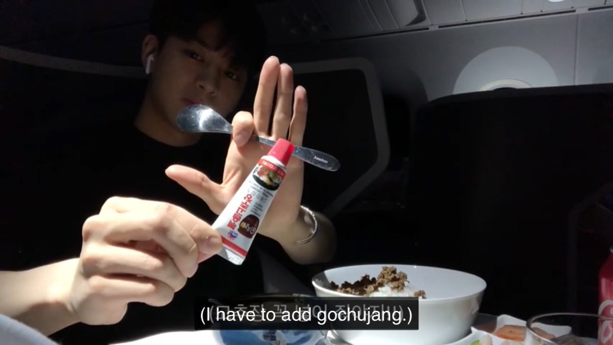 atinyila's tweet photo. I CANT STOP LAUGHING HDJSJSJS #SongChelinOnYoutube #SONGChelinGuideYT https://t.co/YJOXwlpRn3