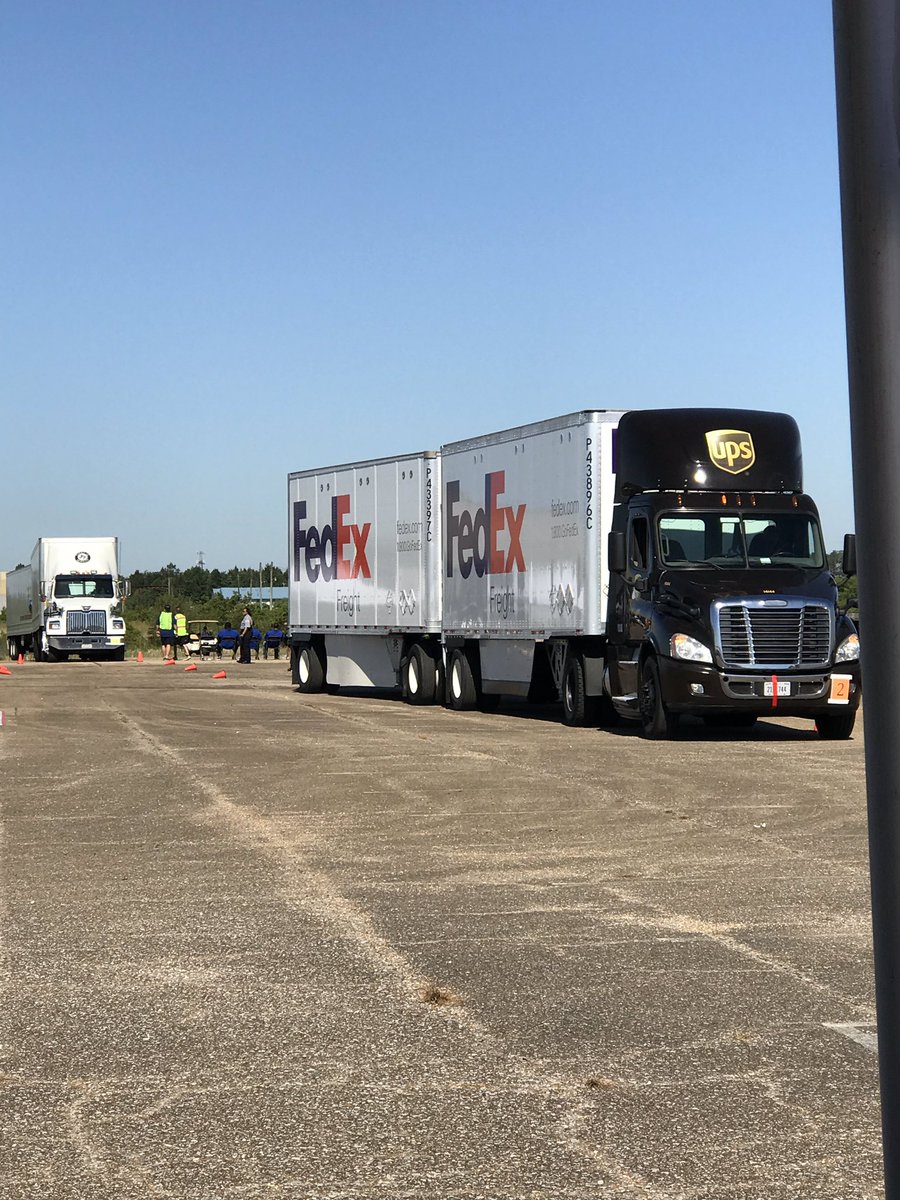 Oakhaven Hub Retention/Training #HEROESWORKHERE!! tweet media