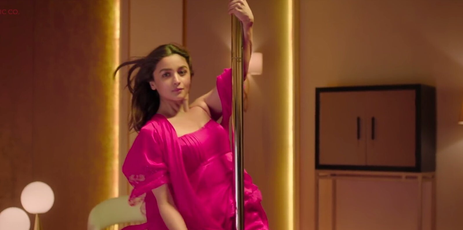 Alia bhatt hook up song cheap dress