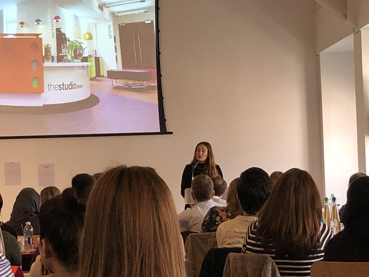 Suzy_su's tweet photo. Jess Mills @sloofficial speaking about her late, great mother #TessaJowell & the #BrainCancerMission. #moving #inspirational #brainmatrix #reducegaps #inequality #patientaccess #patientcare #crctuawayday https://t.co/OsydE8CX3Z