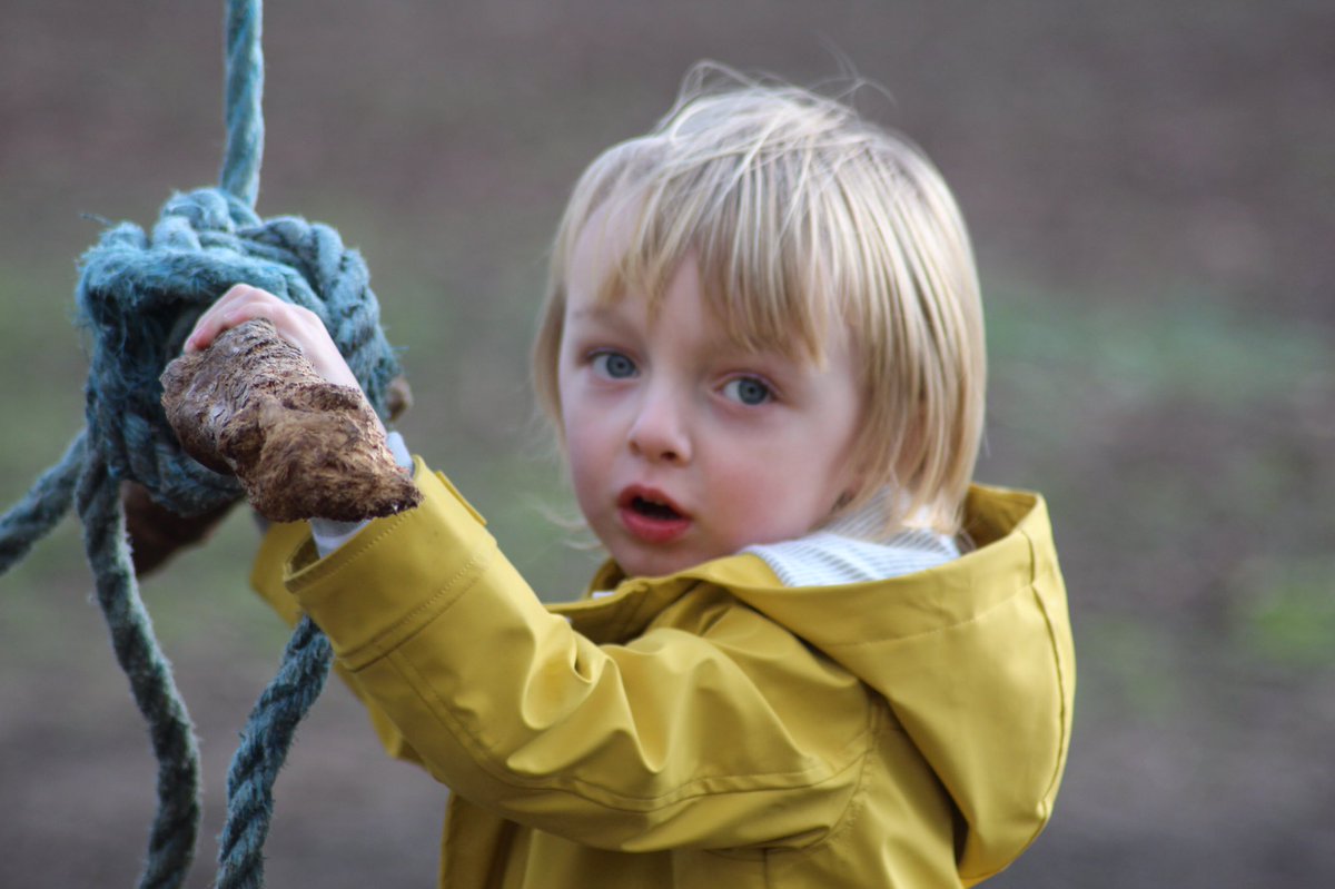 ShannonCansfie1's tweet photo. Children’s outdoor photo session! 
Lovely Thomas!
All photo shoots are free! All I ask for is a £20 donation towards my studies!! 
Once the photoshoot is over, I will transfer all photos over WeTransfer, where you can then decide which photos you absolutely love! https://t.co/Q4TWeZIGjq