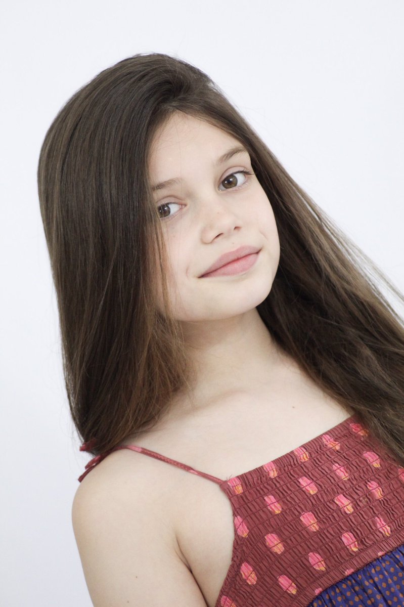 ShannonCansfie1's tweet photo. Lovely meeting @astridsingsjazz ! Thanks for letting me take your headshots!!
(You May recognise Astrid from the voice kids! @thevoicekidsuk @iamwill )
•
All of my photo shoots are free! I just ask for a £20 donation towards my studies! 💜📸
#portraitphotography https://t.co/z20nrRTHyp