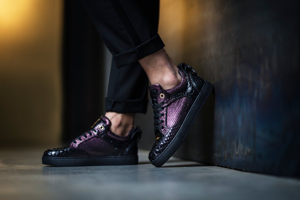 Royaums's tweet photo. A very special piece for your collection, fully dressed with shimmering #pythonleather, only for those who live their lives without compromising. Exclusive to our Online Boutique: https://t.co/EJa3V3HQHT

#ROYAUMS #ROYAUMSkingdom #TRESSOR #OnlineExclusive https://t.co/YmnR3iMeGP