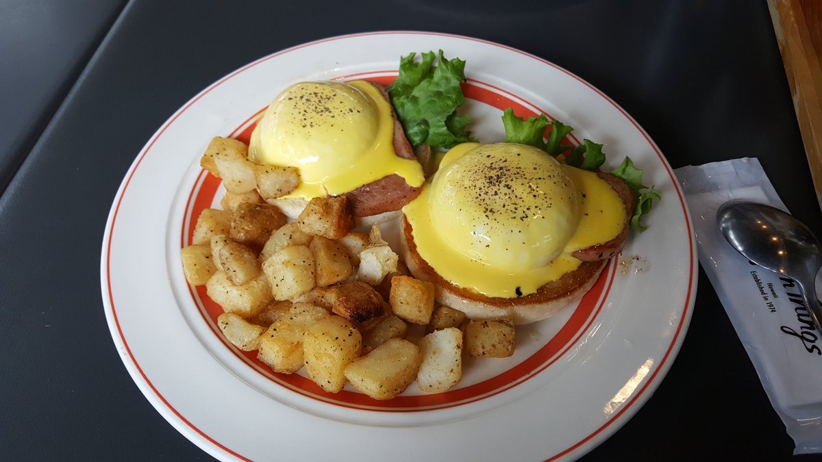  #GoldenAfternoonWeekcw foodDay 3 begins!!! As it ought--with Eggs Benedict (and  @lightlybow)It's the age-old adage: When not in Tokushima, go to Eggs'n Things