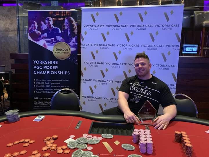 VGCPoker's tweet photo. A Mann is the NEW Yorkshire @VGCPoker Champion, winning £19,375 cash!
Runner-up Alex Noakes, won £17,800 using his one and only Ticket he won in a regular £30 #VGCPoker tournament
An amazing 749 entries generated a HUGE £149,800 Prize!
Well Done!
#VGCPoker #Leeds #Yorkshire https://t.co/iR2MhmMBRq