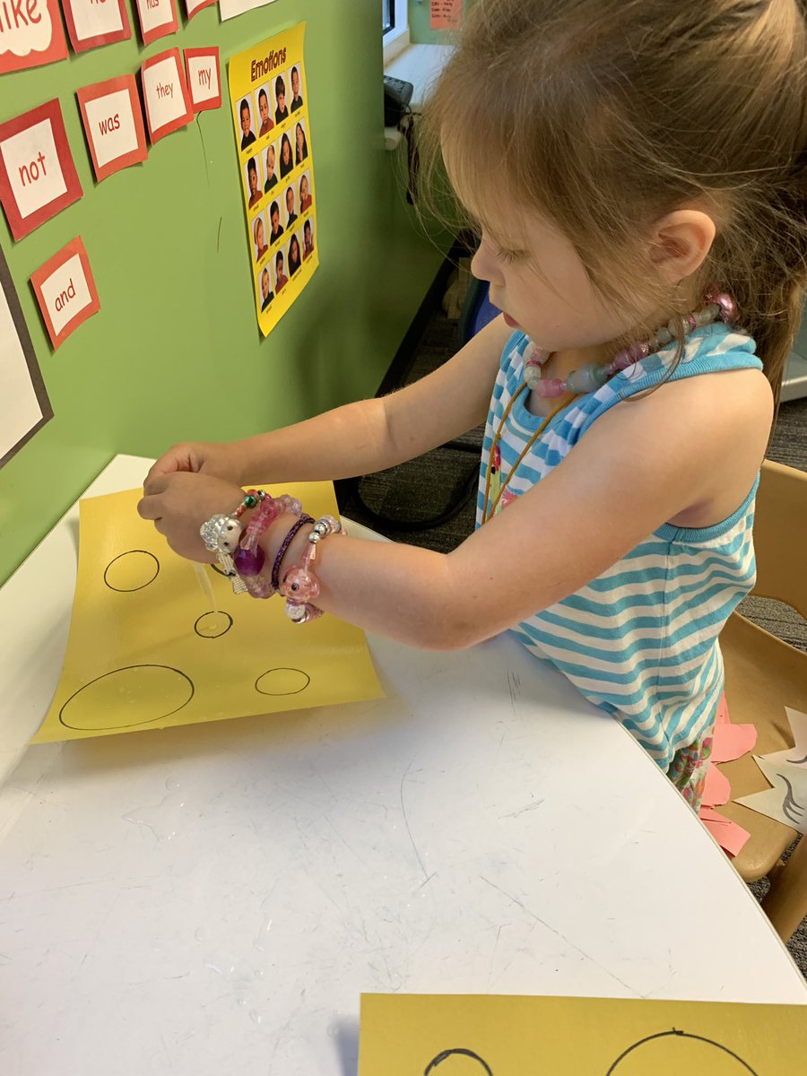 StaceyWhalen2's tweet photo. How many drops of water does it take to fill a circle? #mvlittles https://t.co/P0Hm9hkDbu