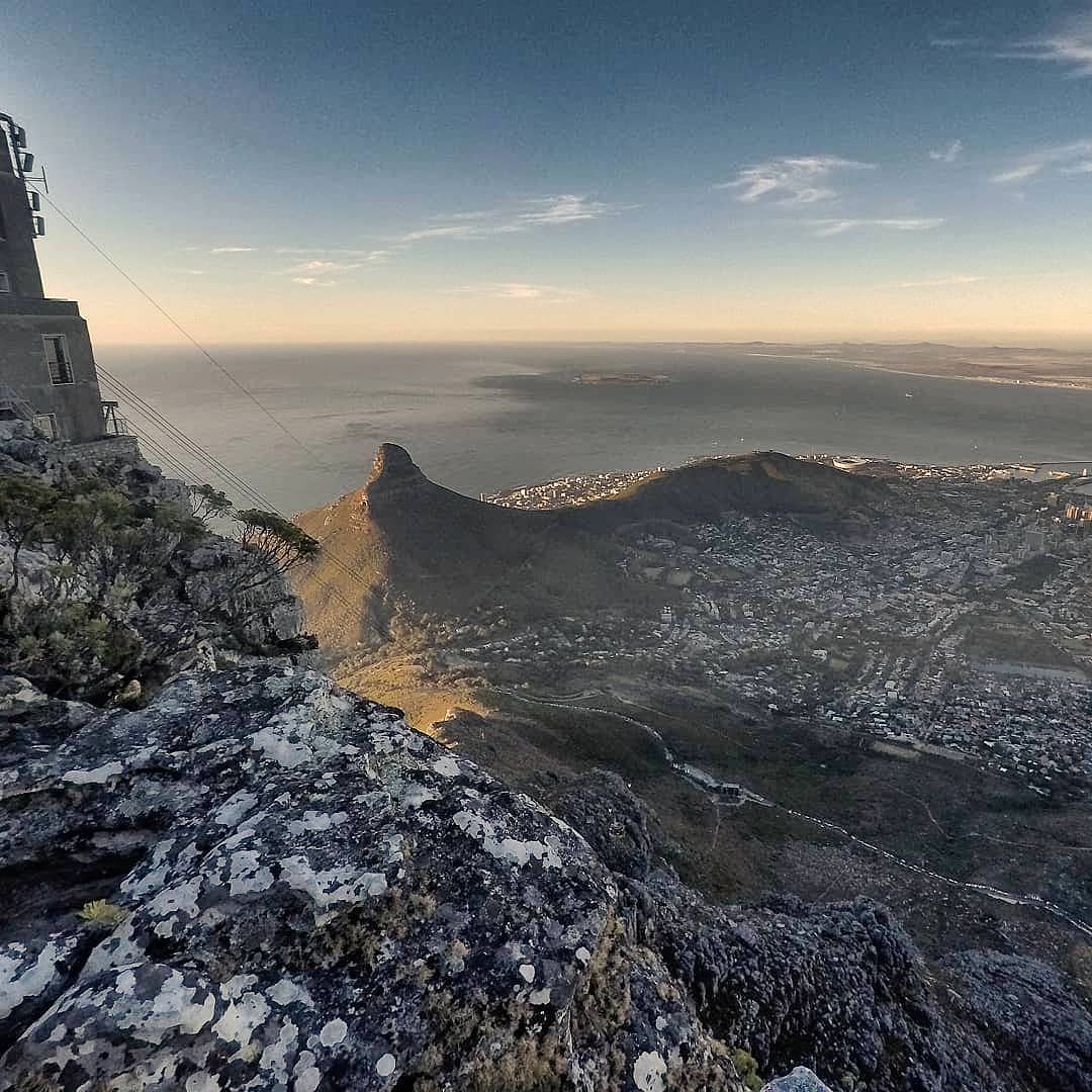 Table Mountain. Definitely South Africa's most popular and extraordinary sight! Enjoy this awesome view! truexperiencetravel.co.uk

#tablemountain #southafrica #volunteerprograms