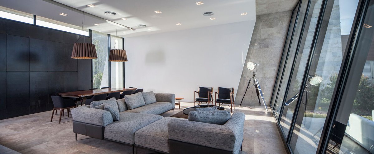 Marble House is a private villa located in Nordelta Golf Club, a project signed by OON Architecture studio. The volumes of the villa are emphasized by <a href="/Cottodeste/">Cotto d'Este</a> ultra thin large slabs, that were used for the external facades and for covering the interior bit.ly/2DmpGBn