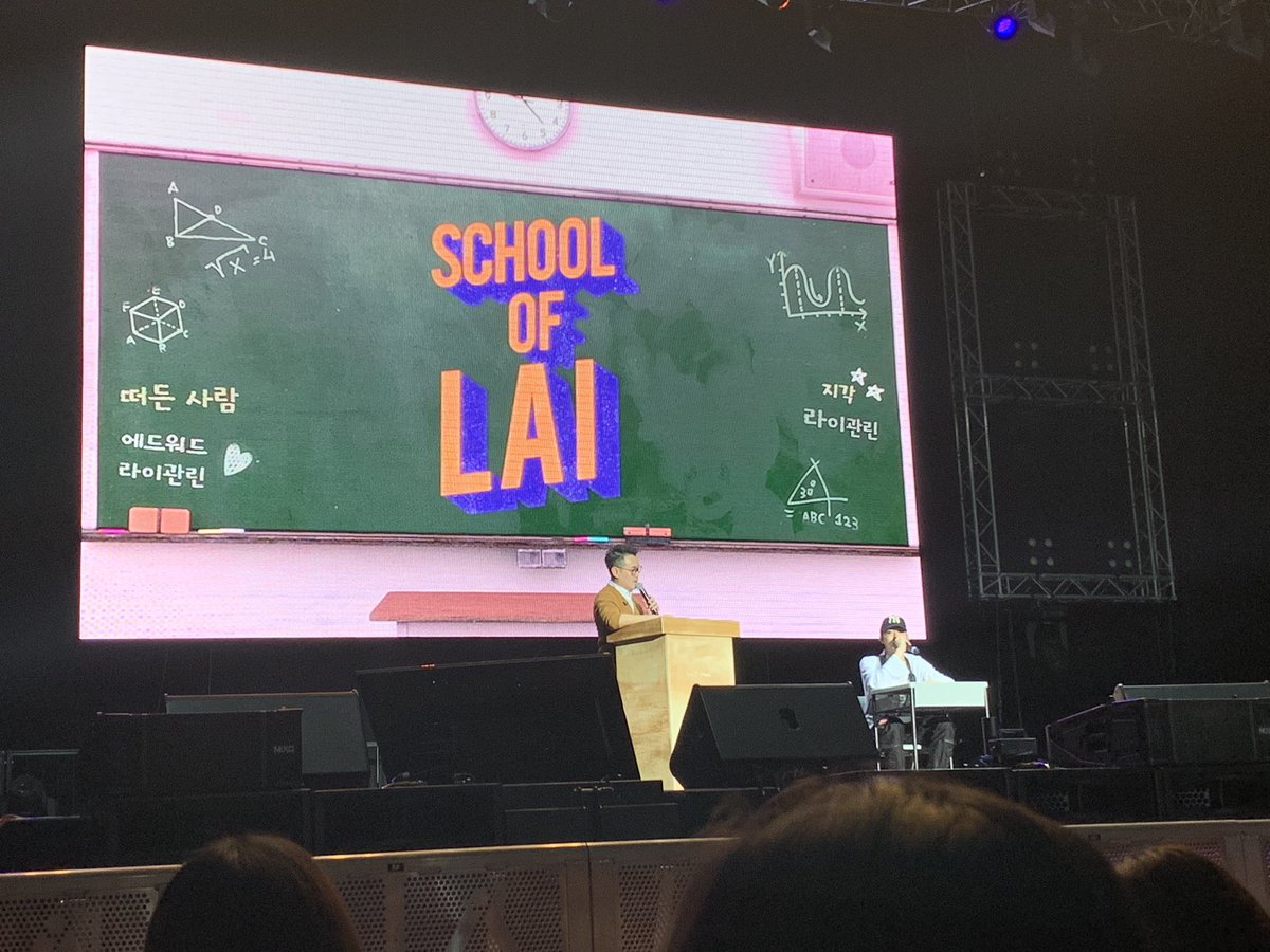 #SCHOOLOFLAI #LAIKUANLINGoodFeelinginSG Economics class is the first! Kuanlin has to answer questions in 60seconds!