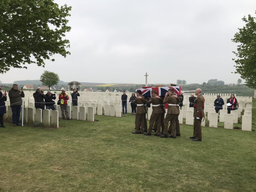 UKDefenceFrance's tweet photo. The @CWGC continues to keep the memory of those servicemen and women who died in the two world wars alive. Today, two reburials for two unknown soldiers in the Somme. One from the Northumberland Fusiliers, one from an unknown regiment. We will remember them. https://t.co/bYsLQFq7qc