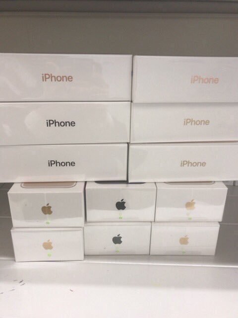 present_card_jp's tweet photo. 🎁プレゼント企画🎁
対象商品→iPhone7 ⚠️全種類256GB！！

■応募方法
・フォロー
・RT https://t.co/hMtyRAPKq6
