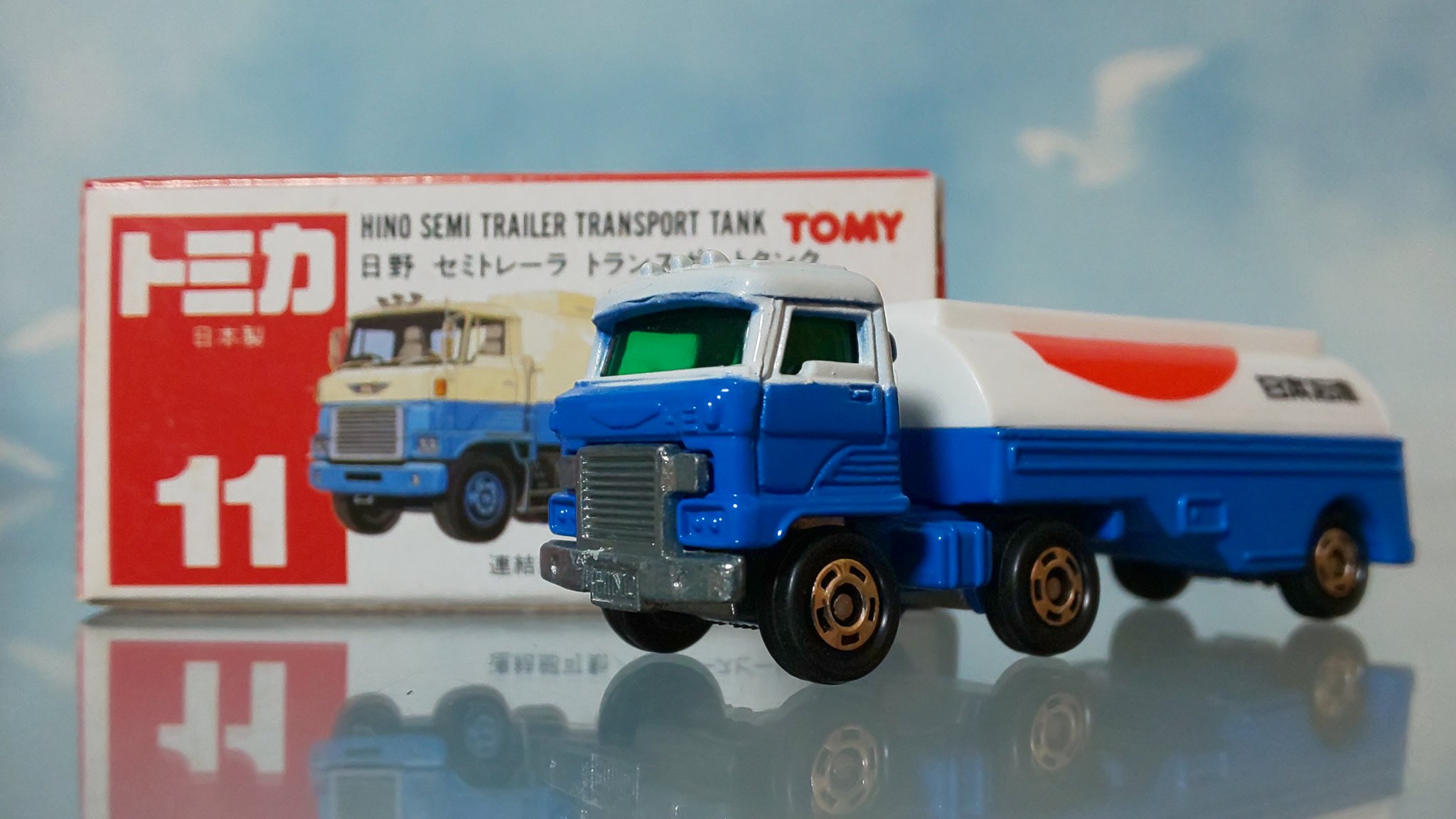 トミカ 日野セミトレーラ トランスポートタンク(日本石油) 日本製 トミカ 日野セミトレーラ トランスポートタンク(日本石油) 日本製