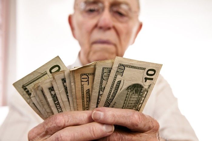 senhomesharing's tweet photo. A Place for Mom 2018 National Senior Living Cost Index revealed the median monthly cost of independent living for seniors grew by 2.6% from 2017 to 2018 rising to $3,942. #SHS is your alternative to the high cost of #seniorliving to find out more https://t.co/aCziif1UYh https://t.co/TAbMLp875u