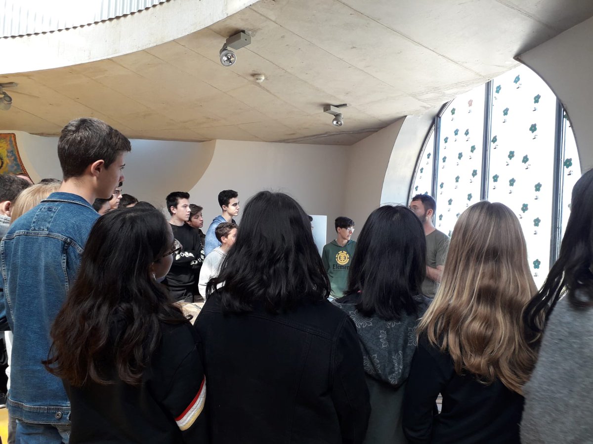 ColegioRomareda's tweet photo. Hoy el alumnado de 4° de #SecundariaRomareda de tecnología hemos visitado @CUSZaragoza donde hemos visto como funciona una ciudad sostenible #Zaragoza #medioambiente #Valdespartera https://t.co/CyDAo62P0l