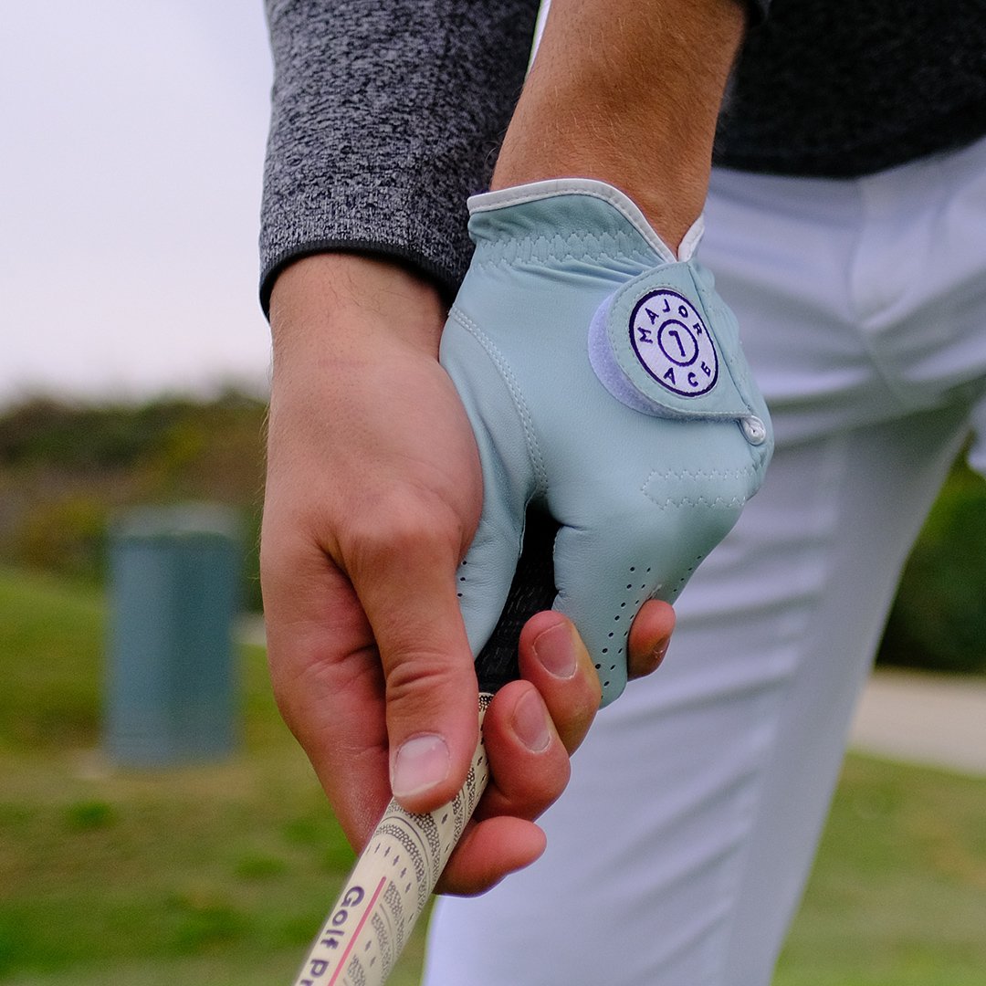 _majorace's tweet image. This is almost our last call to get your pledge on. Just 36 hours left to show your support and get your hands on our ACE golf gloves with a MAJOR discount! Check it our here while you still can: fbe.fnd.to/majorace 🤙 #majorace #kickstarter #golfglove