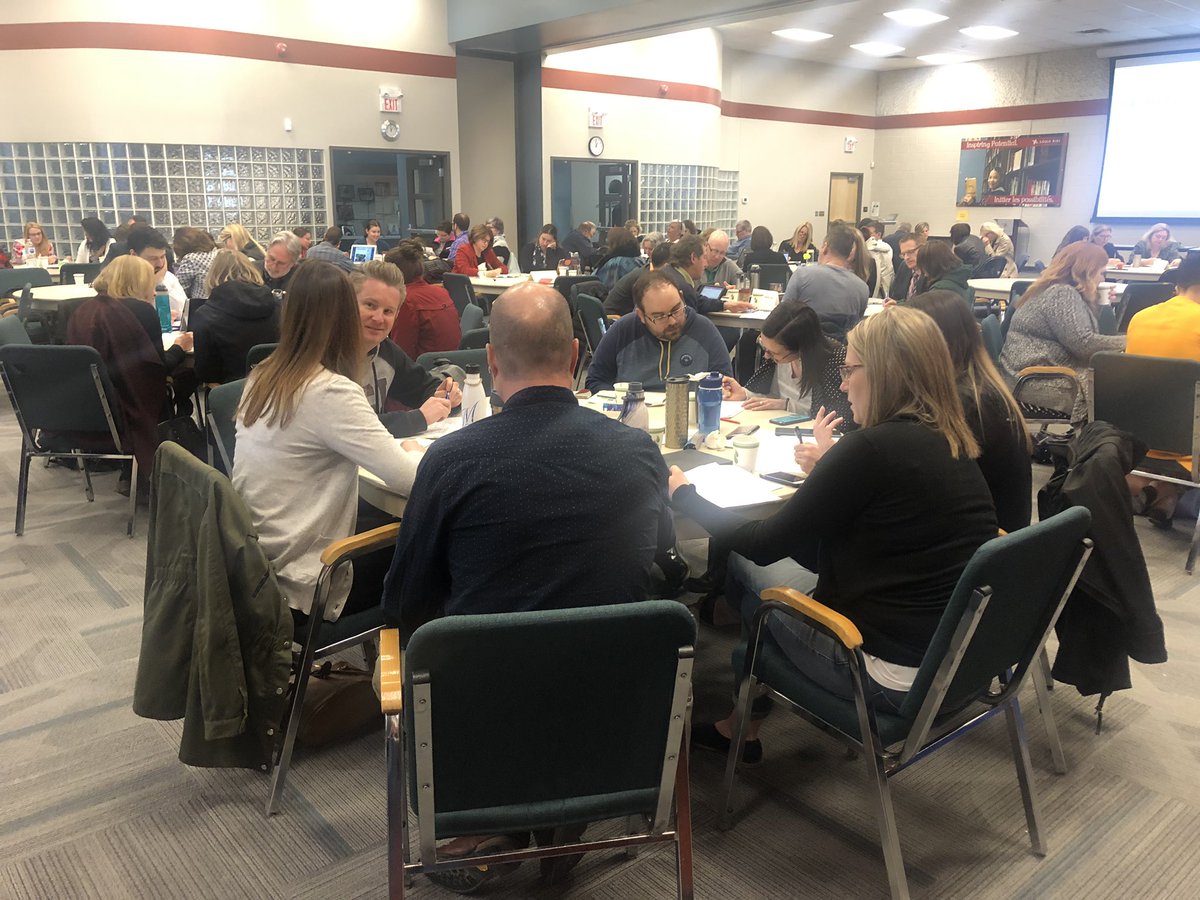 SimonBreakspear's tweet image. Great day in Winnipeg! Now on the road to work with educators in Brandon @learningsprint #learningsprints