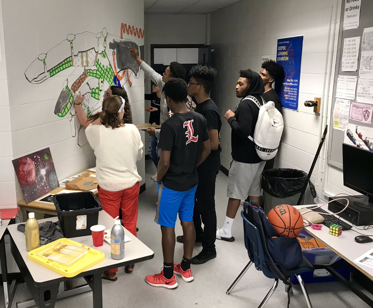 Scott Duthie (@mrscottduthie) on Twitter photo Robots and painting! Deeper Learning Exhibition. #knowMOORE <a href="/mooremustangs/">THE Marion C. Moore</a> @knowmooredl <a href="/M_STEMACADEMY1/">MCM SCHOOL</a> #STEM #STEAM Robots and painting! Deeper Learning Exhibition. #knowMOORE <a href="/mooremustangs/">THE Marion C. Moore</a> @knowmooredl <a href="/M_STEMACADEMY1/">MCM SCHOOL</a> #STEM #STEAM