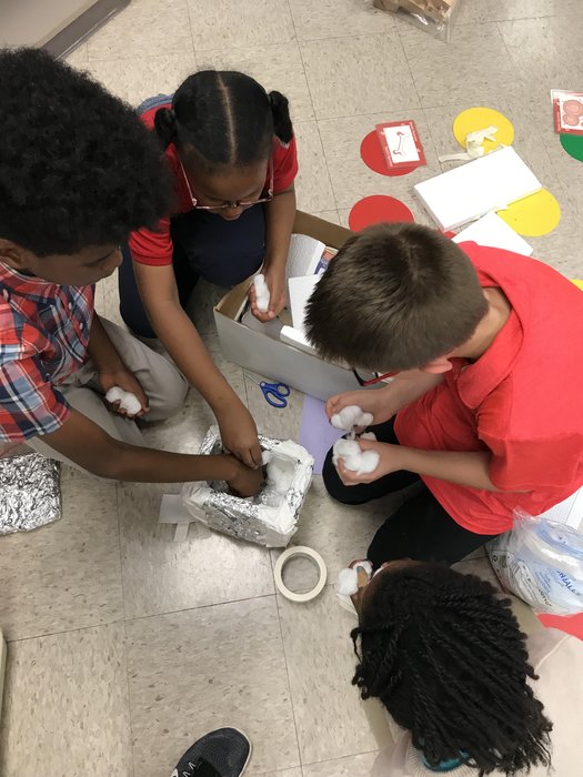 Lakeside_Lions's tweet photo. Lakeside’s Science Olympiad Team is hard at work preparing for their competition tomorrow. They are so excited! #TheyaretheKey #LakesideisrheKey https://t.co/I5GyFB9Ut8