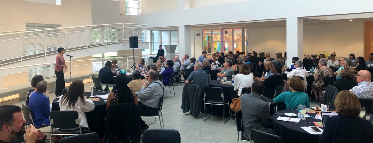 lifelongATL's tweet photo. Becky Kurtz doing the #n4astrut introducing today’s #ReimagineAging #ARCCivicDinner and this year’s #OAM19 theme of #ConnectCreateContribute at the @HighMuseumofArt. @AtlantaRegional @civicdinners https://t.co/GBlqb4ilg3