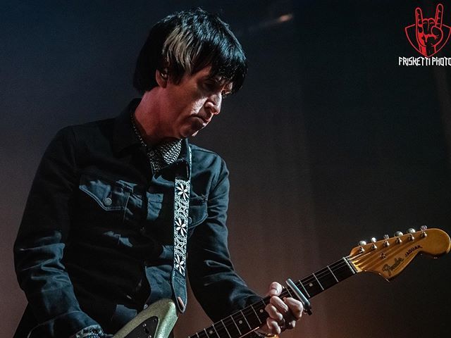 Frisketti_Photo's tweet image. “Hey Hippness” #armatopia  @johnnymarrgram - full photo gallery this week #HiHello @collegestmusic @manicpresents #callthecomettour #smiths #johnmymarr #jaguar #johnnyfuckinmarr #fender bit.ly/2J8JmNx