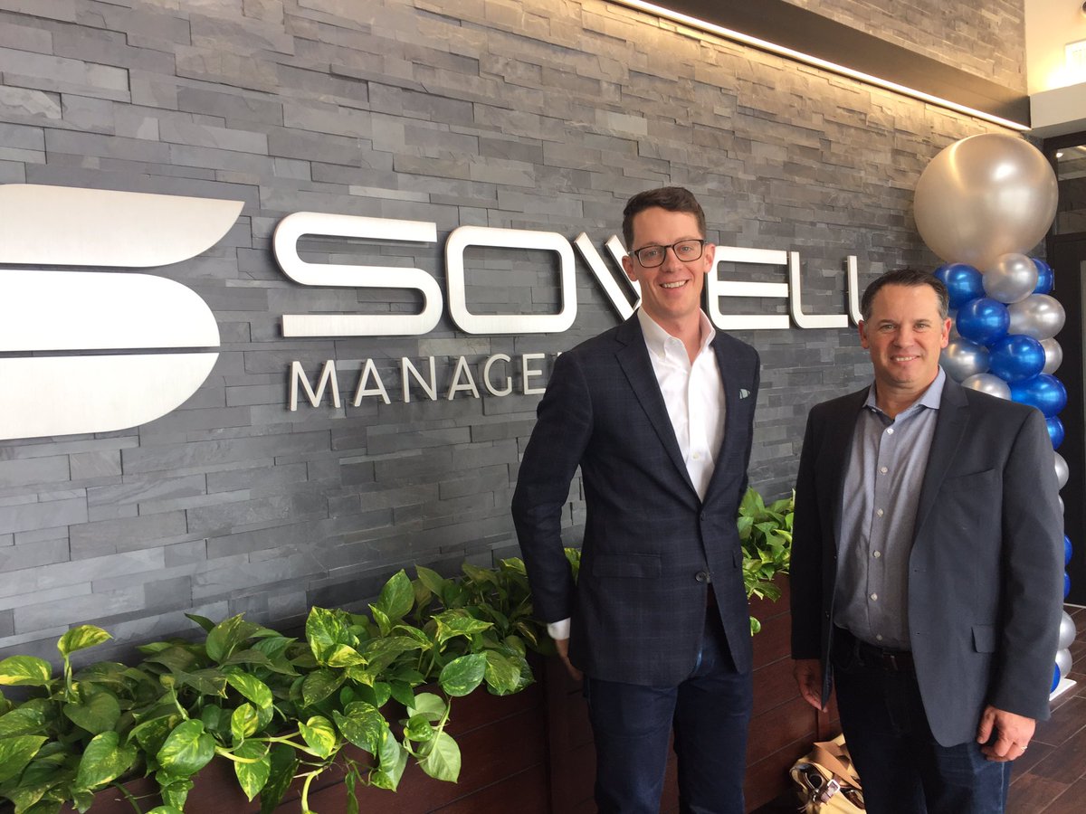 Sowell_Mgmt's tweet photo. “I’m still learning”, said Michelangelo and our friends at  @Riskalyze make it easy. Great training season here in NLR as we get ready for our #RelocationCelebration. Thanks to Matt and Patrick for all their great expertise. #topRIA. #SowellSuccess. https://t.co/HYEnZDprBN