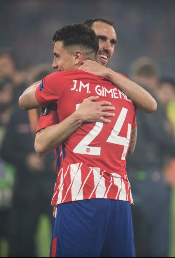 JoseMaGimenez13's tweet photo. SOS un ejemplo, Faraón. Dejaste muchísima enseñanza en este club y en tus compañeros, todos estamos agradecidos a vos. Y yo te digo gracias, MUCHAS GRACIAS por estas 6 temporadas que compartimos y supiste enseñarme hasta el mínimo detalle. Te extrañaremos muchísimo #GraciasGodín https://t.co/LvpkmF823t