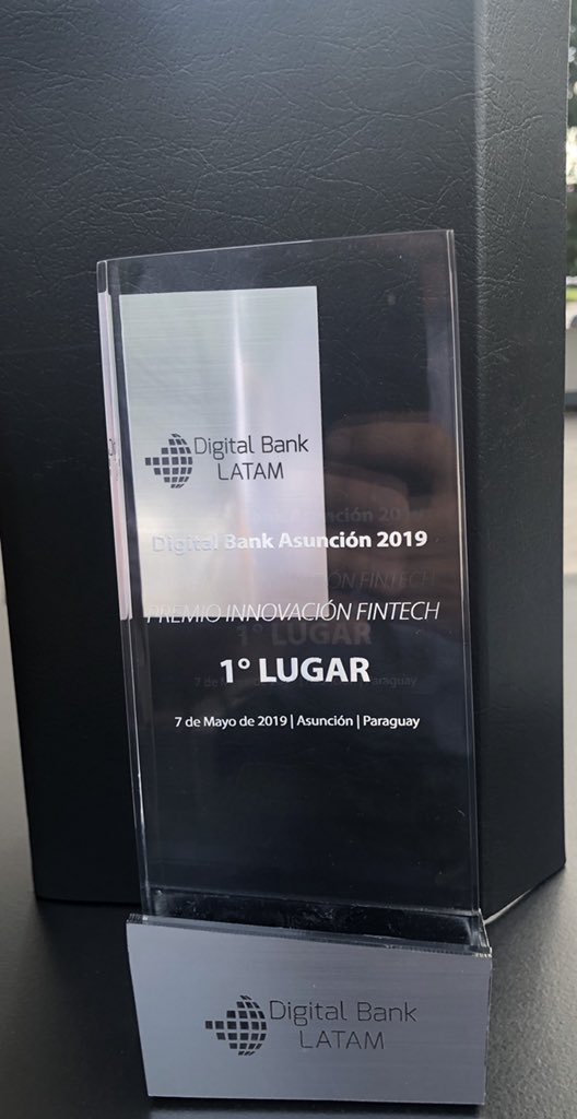 ESiniscalco's tweet photo. Muchas gracias a @DigitalBankLA por la oportunidad de presentar @Prezztacom en el #digitalBankAsuncion y por este premio que va a acompañar al del #digitalBankMexico. 

💪🏻💪🏻💪🏻🇺🇾 https://t.co/v3tqsi1xyV