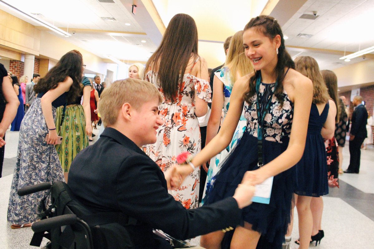 HenricoSchools's tweet photo. These "All-Stars" had a fabulous evening of dinner and dancing at the HCPS’ first countywide All-Star Prom!
The All-Star Prom is geared to students with disabilities and a group of their typically developing peers.

Photos by: Kate &amp; Kaitlin, students
Kimberly Jordan, parent https://t.co/71ufMTmxBr