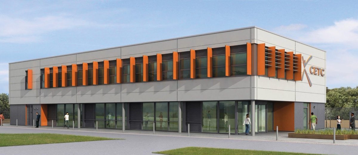 AmiriConstruct's tweet photo. Hampshire is a great destination for... #Education  
#CETC @FarehamCollege will be home to the  pioneering Civil Engineering &amp; Groundworks Apprenticeship (CEGA) delivering >1,600 groundwork &amp; civil engineering apprenticeships in its first 5 yrs. #HampshireHour @InsideOutHants https://t.co/KqefZkkrp0