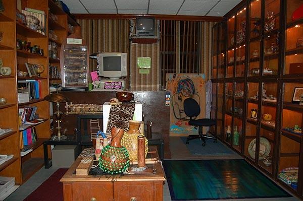 Thanks to <a href="/YelpMiami/">Yelp Miami</a> for helping to spread the word about the #WallflowerGallery 22nd Anniversary Celebration coming to <a href="/ChurchillsPub/">Churchill's Pub</a> THIS SATURDAY! Get tickets online at bit.ly/Wallflower22.. yelp.com/events/miami-t…