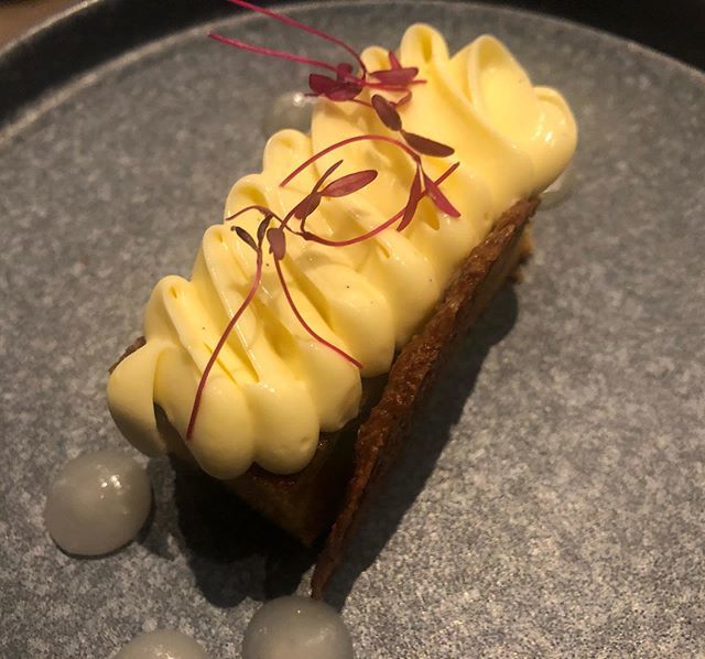 gillespudlowski's tweet photo. #Carottcake, crémeux de mascarpone et noix de coco @choosechicago @sepiachicago @choosechicago #choosechicago #foodphotography #foodblogger #foodlover #eat #foodforthought #yummy #amazing #foodpics #foodstagram #instagood #photooftheday #sweet #dinner #l… https://t.co/eEiupSEJmF https://t.co/asgaL14x8u