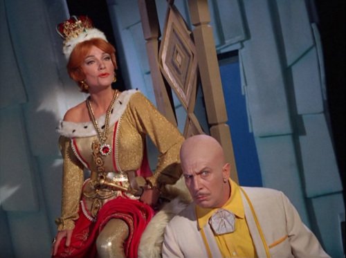 Anne Baxter played two villains onTV's Batman: Zelda the Great (1st se...