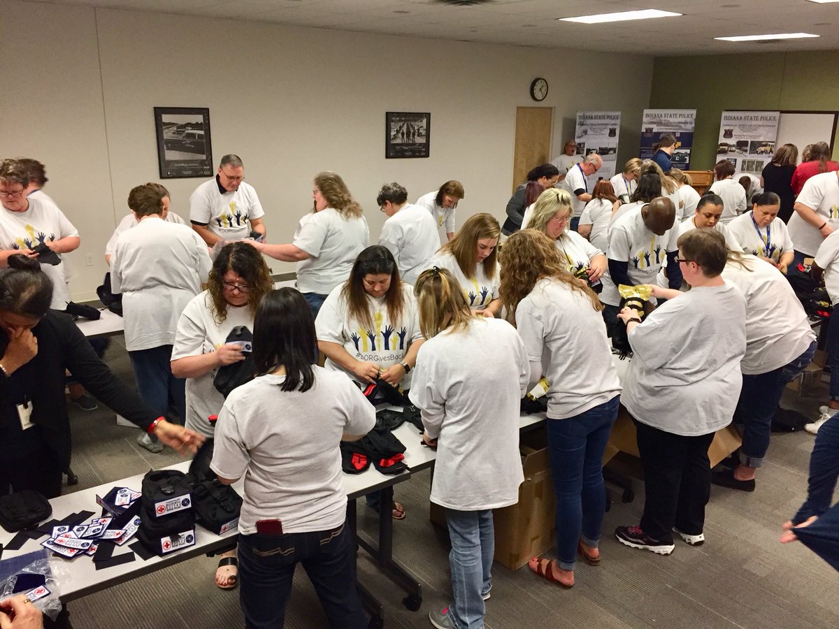 RealAdamKrupp's tweet photo. #DORGivesBack to the Central Indiana Police Foundation as part of Public Service Recognition Week. These trauma kits save lives! We managed to prepare nearly 750 in 30 minutes. 💨 ⏱👮 https://t.co/vEXgGANx2f