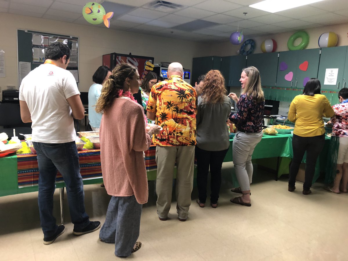 Taco Tuesday was amazing! Thanks so much <a href="/UniversityNHS/">UHS NHS</a> <a href="/BernerLinda/">Linda Berner, NBCT</a> and McAvoy!