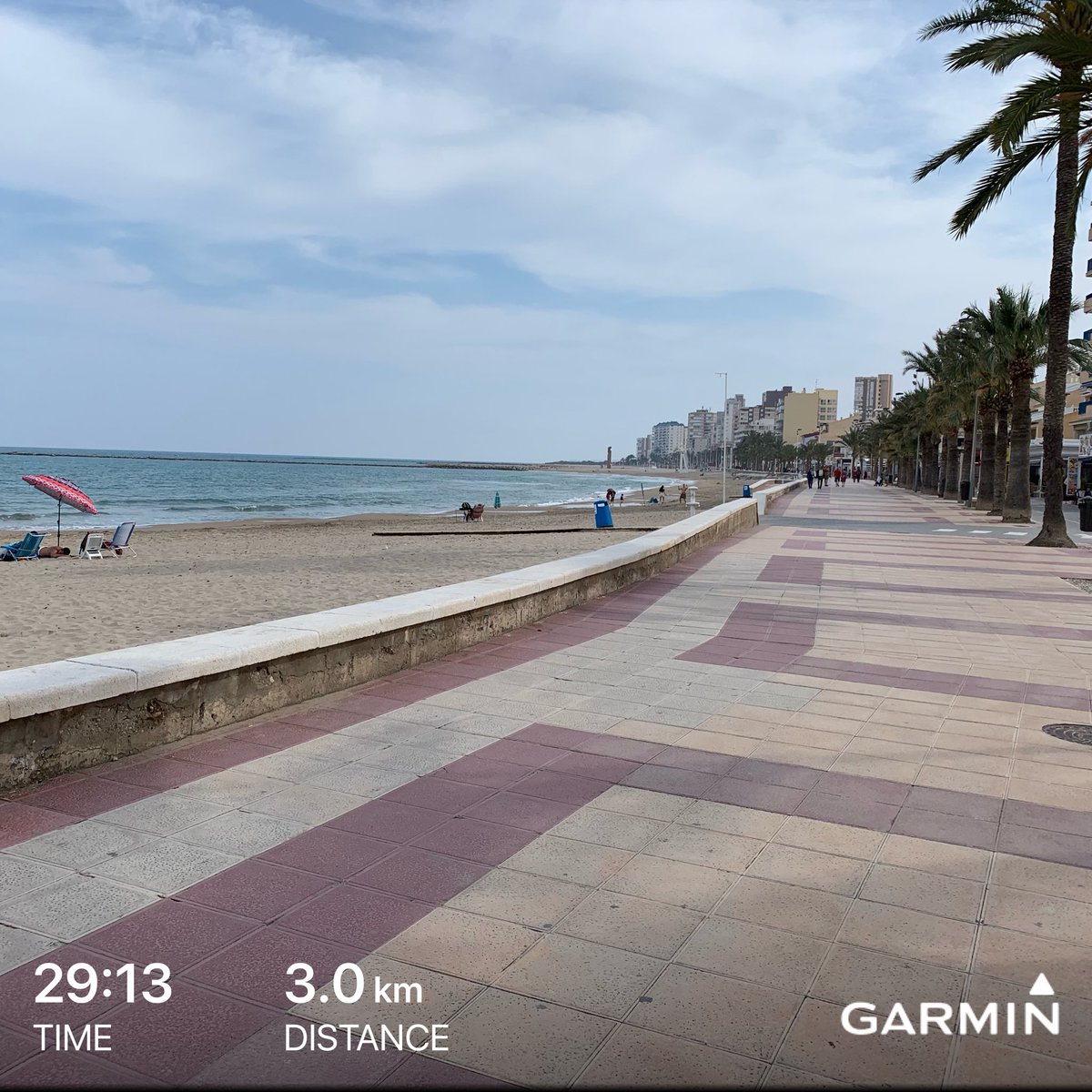 Well it took until my 3rd day here to get my 1st run (well run walk) in! Super chuffed following Garmin’s Coach 5k 

Plan this run was 5min walk 3 min run x 3. It was slow but it got done ✅

Scenery made it a bit easier 👌🏻

#beatyesterday #garmin