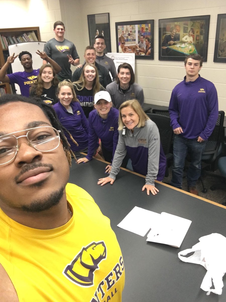 my community practicum class sporting our pointer gear for #UWSPGivesBack !