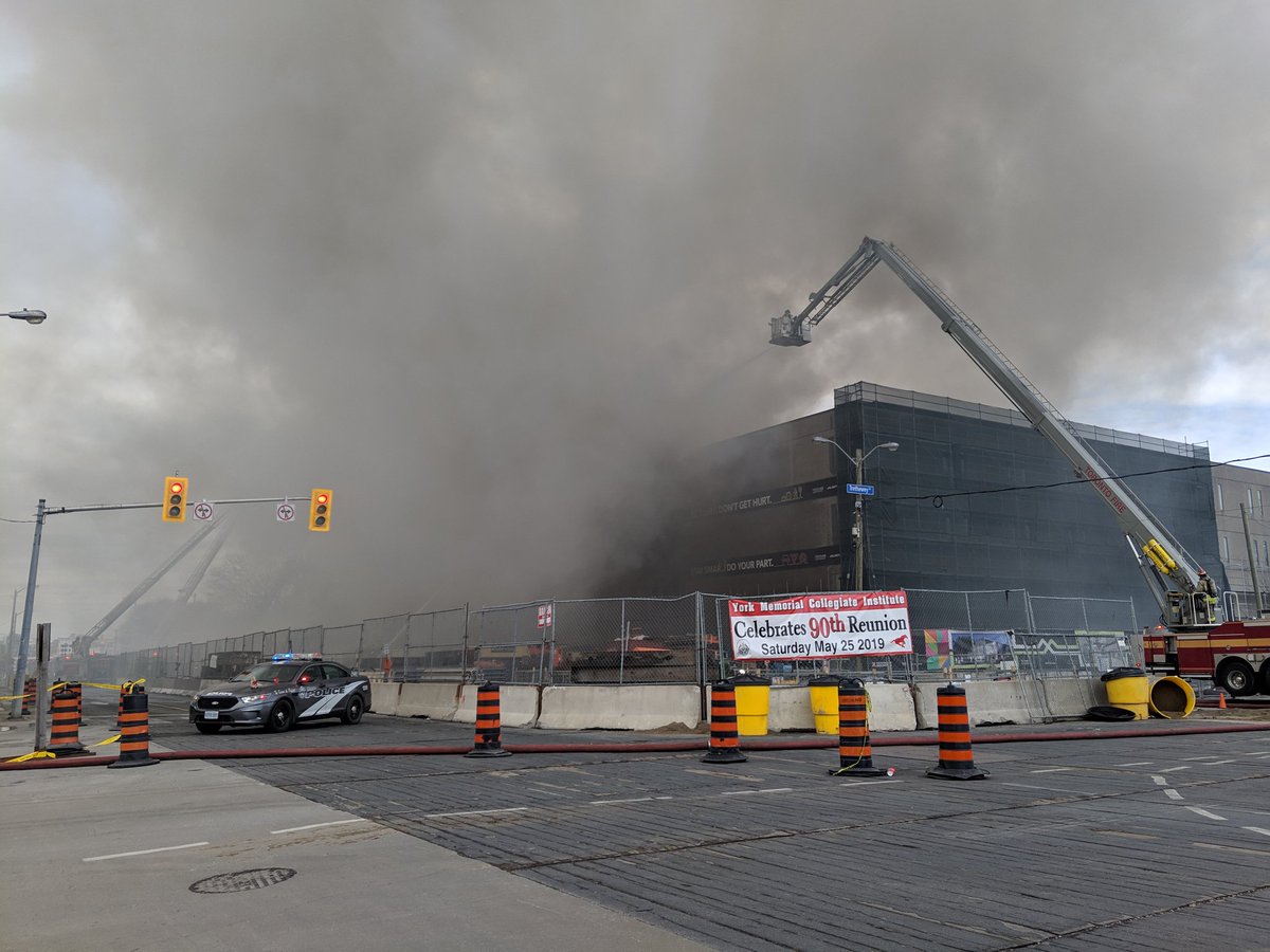 ShallimaMaharaj's tweet image. Have to say it. In the many years I've been blessed to be a journalist, this was definitely not a story I ever imagined myself having to tell.  #yorkmemorial #classof2003