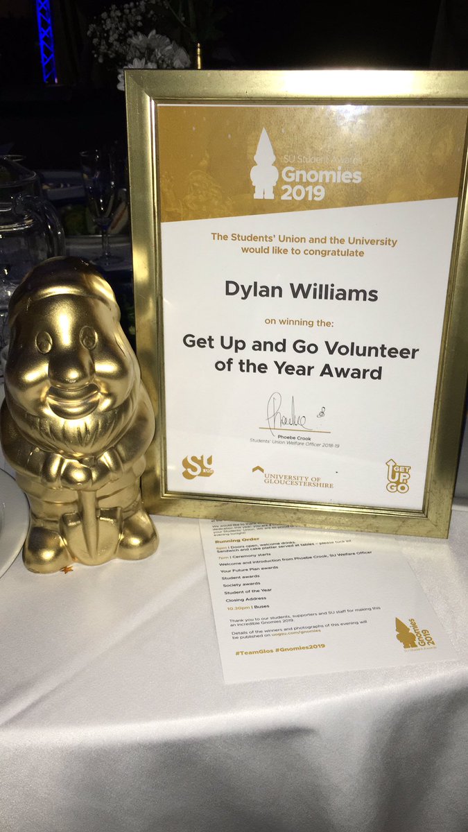 UoGSport's tweet image. A great evening for UoG’s  #FAUniversityGrassrootsHubs as, @KatieChris1999 &amp;amp; Dylan Williams are presented with student volunteering awards 🎊 Big well done and thanks to all our amazing workforce this year👍🏻👏🏻 #StudentWorkforce #Universityfootballactivators