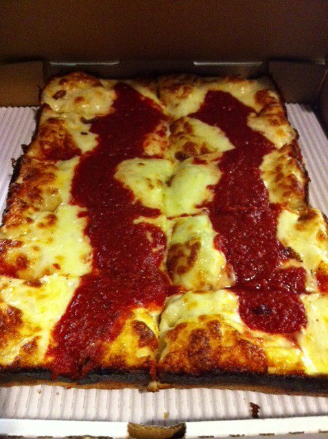 Barrys_Pizza's tweet photo. Did you know that Barry's has been serving up the Best in Detroit Style Deep Dish since 1983?? That's 36 years...maybe we started a trend!! #NODIB https://t.co/l1RdmrMSv1