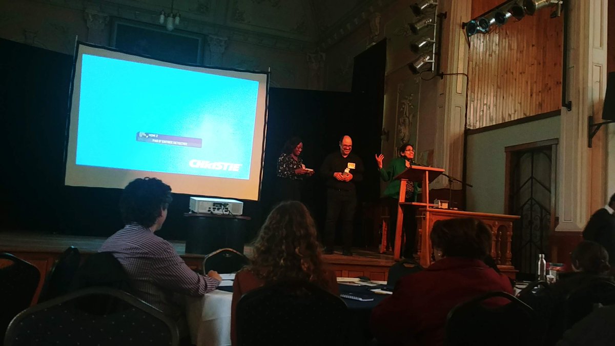 LeeLab_uOttawa's tweet image. Student presentations at CIACCO conference in Sherbrooke. Chisom won a poster award. Congratulation!!