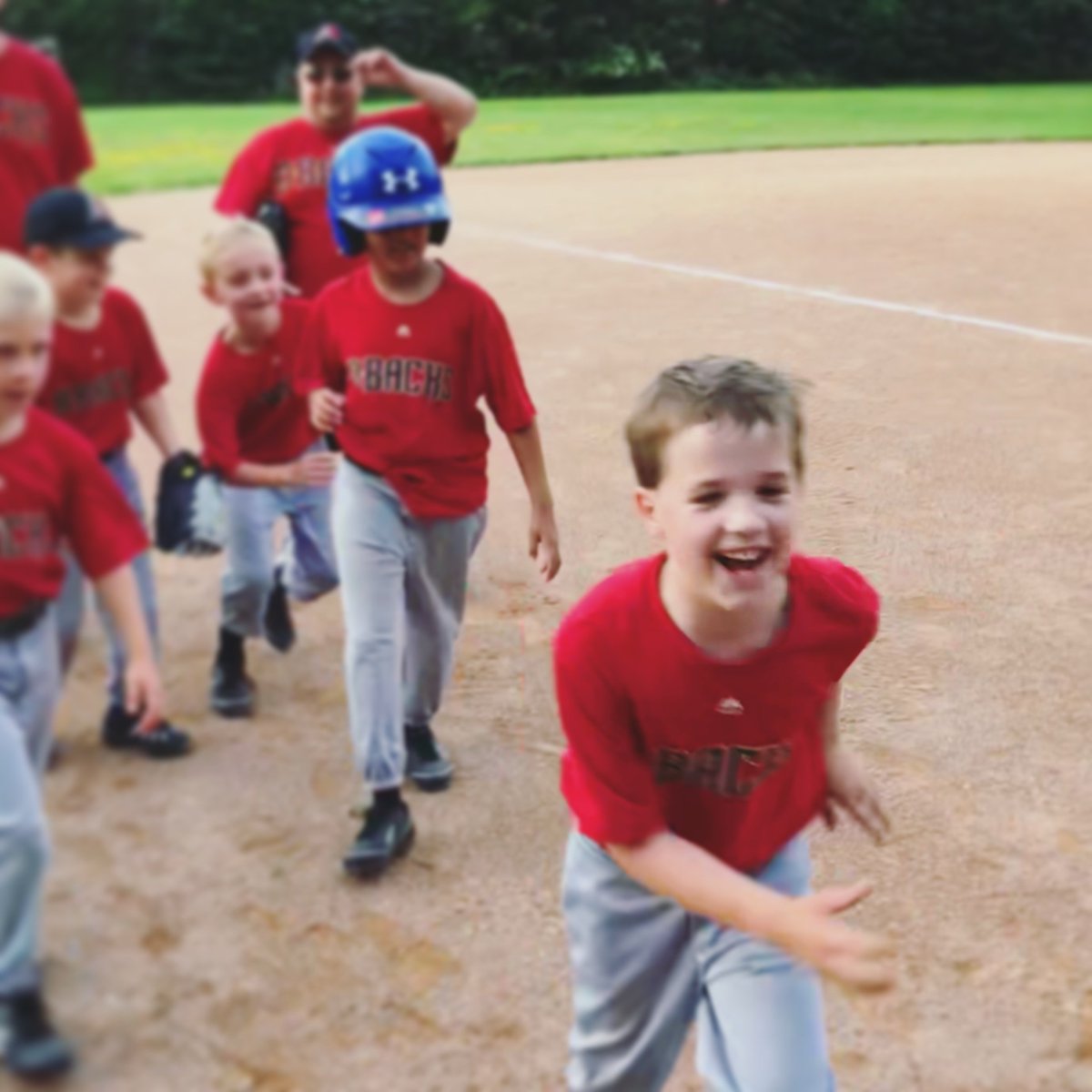 Motherhood teaches us some hard and fast lessons, whether we expect them or not. @HylandsHealth and <a href="/Mamalode/">mamalode</a> are teaming up to share mother-writer stories this month. Here's mine: hylands.com/amotherknows/b…