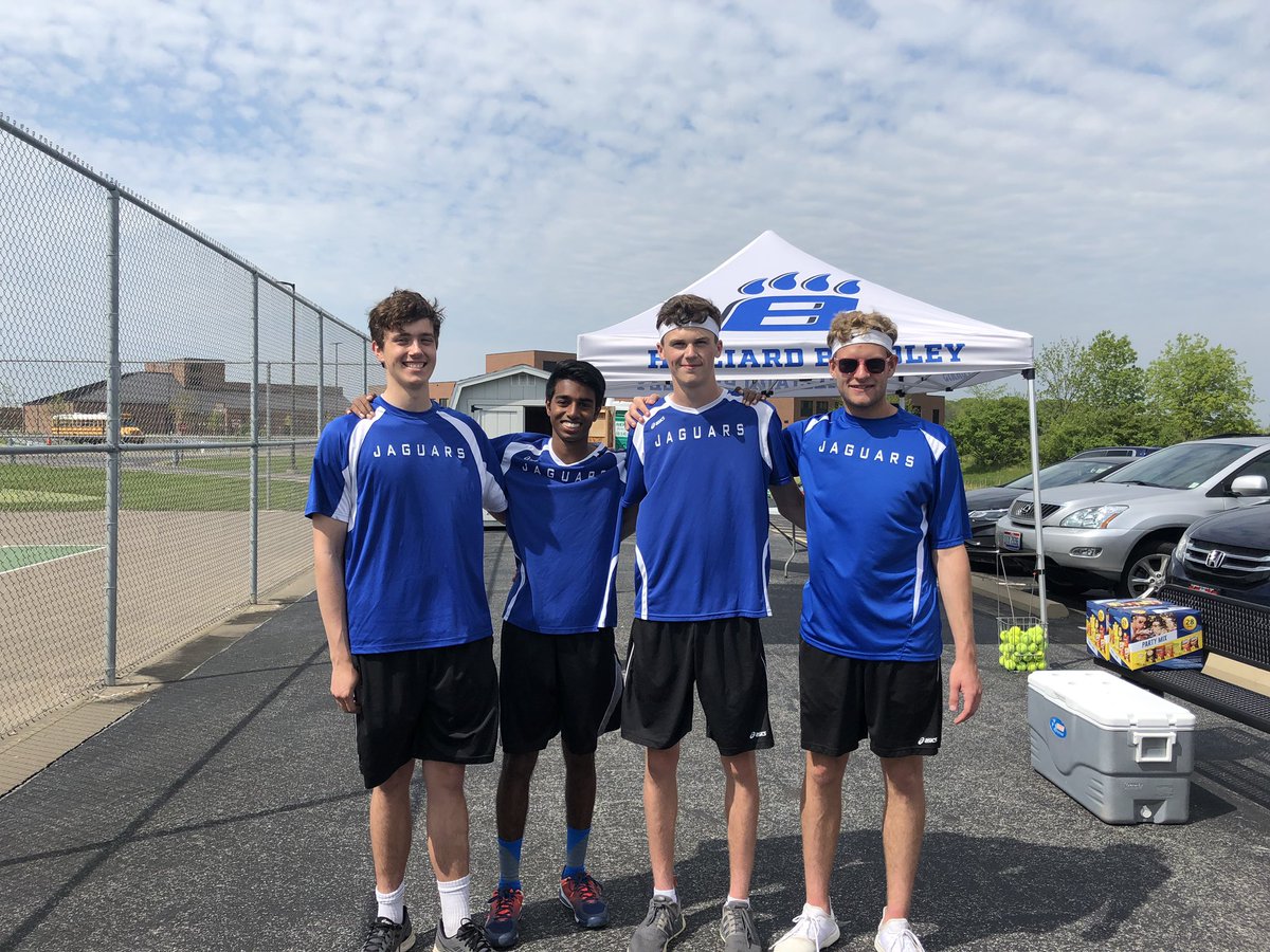 Congrats to our Men’s Tennis SENIORS!