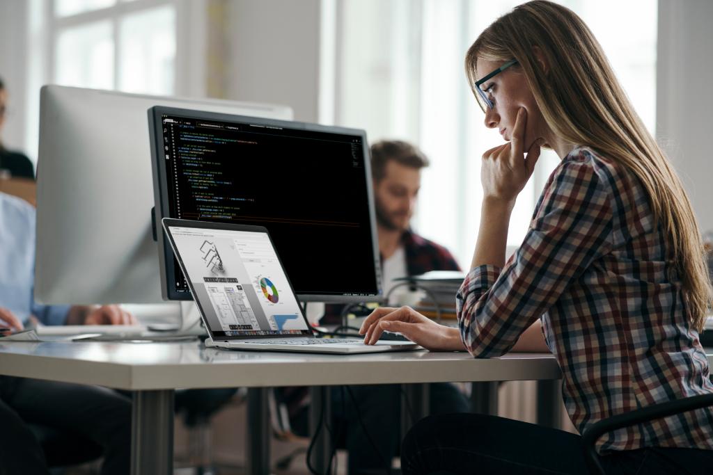 AutodeskAPS's tweet photo. Learn Forge now includes a .NET Core path. Check out which sections have been added to the tutorial and try it for yourself: https://t.co/v04qGzGEe8 https://t.co/vg5r32bPWo