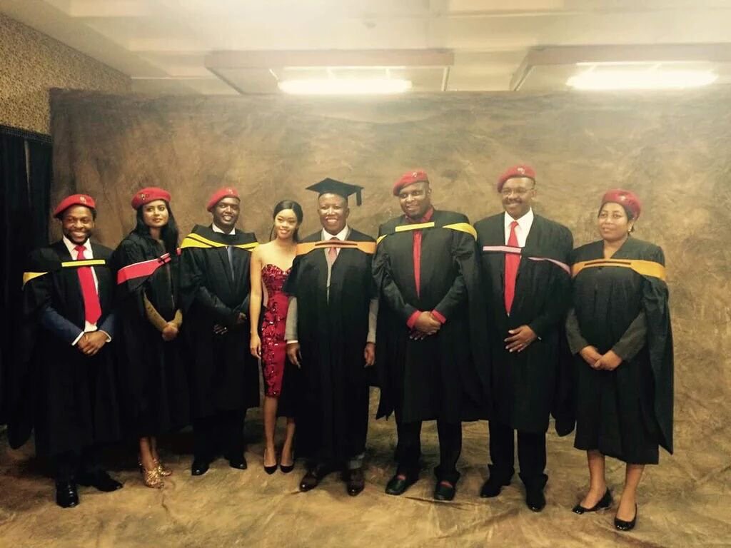 Ice_tPiliso's tweet photo. I used to hate them but now I decided to give them a chance    #IAmVotingEFF https://t.co/VTc09OypRC