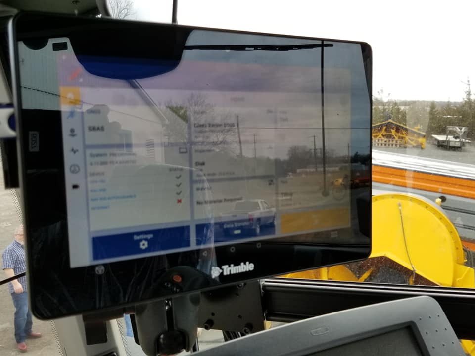 Vantage_Canada's tweet photo. Here's a Claas Xerion 5000 set up with @TrimbleAg Autopilot on a GFX-750 screen in Quebec. #VantageDoesThat #VantageCanHelp #PrecisionWithPurpose https://t.co/gd9y8bIUMa
