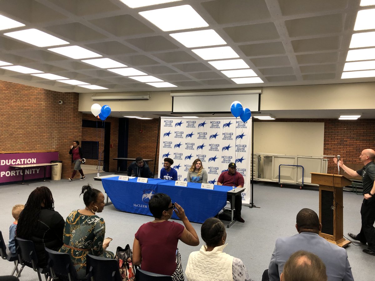 MNHSAthletics's tweet photo. MNHS Spring Signing Day. 4 Star Student-athletes committing to the next level. Larry Booker - Harris Stowe, Mackenzie @__cosentino -Mo Bapt, Patrick Evans - SWIC, &amp; DaShawn @shawn2time2 - Ark Baptist. @McCluerNorthHS @FergFlorSchools https://t.co/hmi2FdXR3G