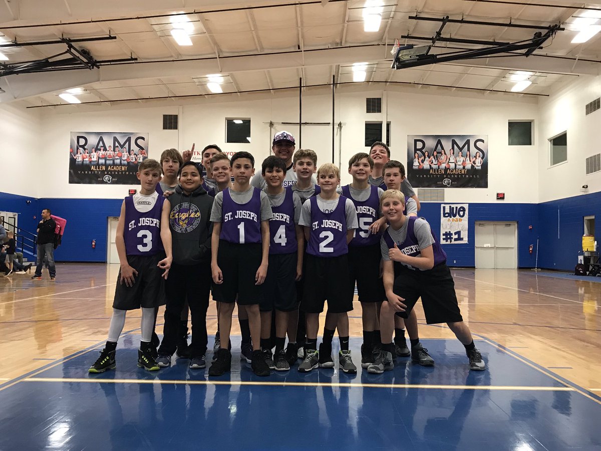 CoachFoster19's tweet photo. Today marked my last official day of being a coach at St. Joseph Catholic School! I will forever cherish the relationships made here. But I’m excited for the next chapter that God has opened up too me! #CoachF https://t.co/jqaLwu6Eev