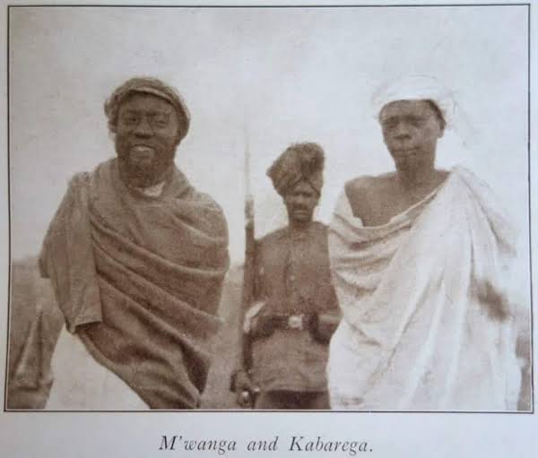 bmalik256's tweet photo. 7/8 (b)
1894
Lord Rosebery champions the retention of Uganda as British sphere of influence/Protectorate.
H E. Colville becomes first Commissioner. Succeeds in signing a treaty with Omugabe of Nkole with help of Nuwa Mbaguta. Faces an era of tension with Kings Mwanga &amp; Kabalega. https://t.co/PJOWOVhNEr