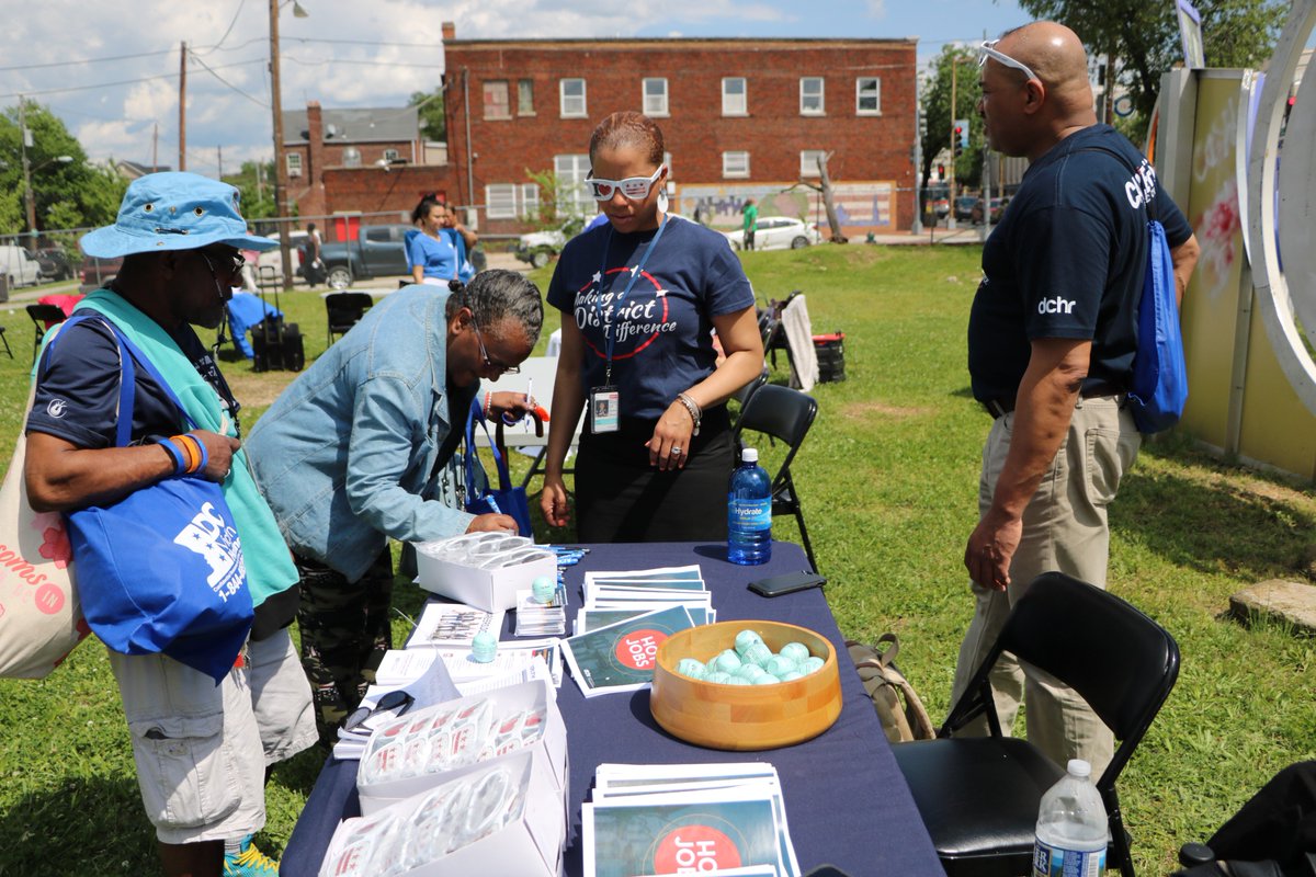 dchrDC's tweet photo. We are here, next to @DCDHCD in #Ward8 til 6PM tonight with @ERS_DC. Ask our #recruiters about open positions in the #DCGovernment. Meet our Chief Learning Officer, ask about #FREE #ProfessionalDevelopment courses available to #DC residents!  #MakingADistrictDifference #CareersDC https://t.co/1cimooBhk3