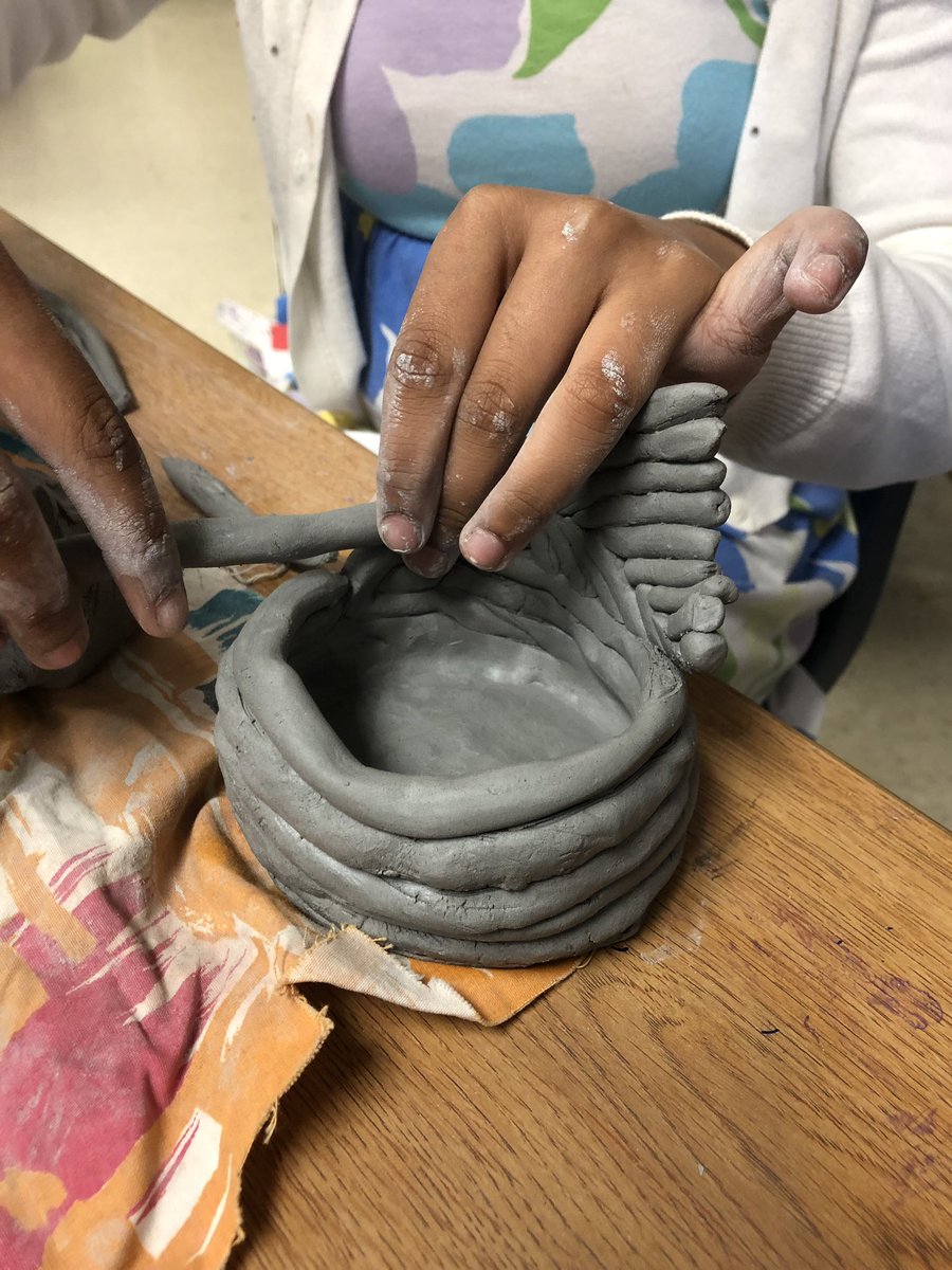 These fifth grade artists @StoneleighES are building their clay vessels! Love how unique and beautiful they are!